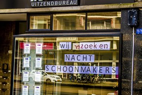 uitzendbureau zoekt schoonmakers